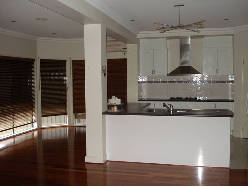 8 Stirling Drive, Derrimut VIC 3030