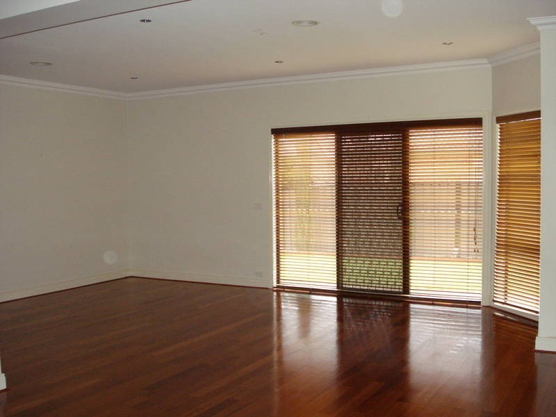 8 Stirling Drive, Derrimut VIC 3030