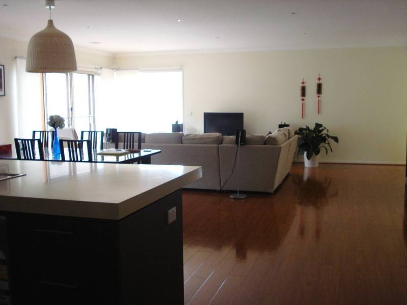 5 Flinders Place, Caroline Springs VIC 3023