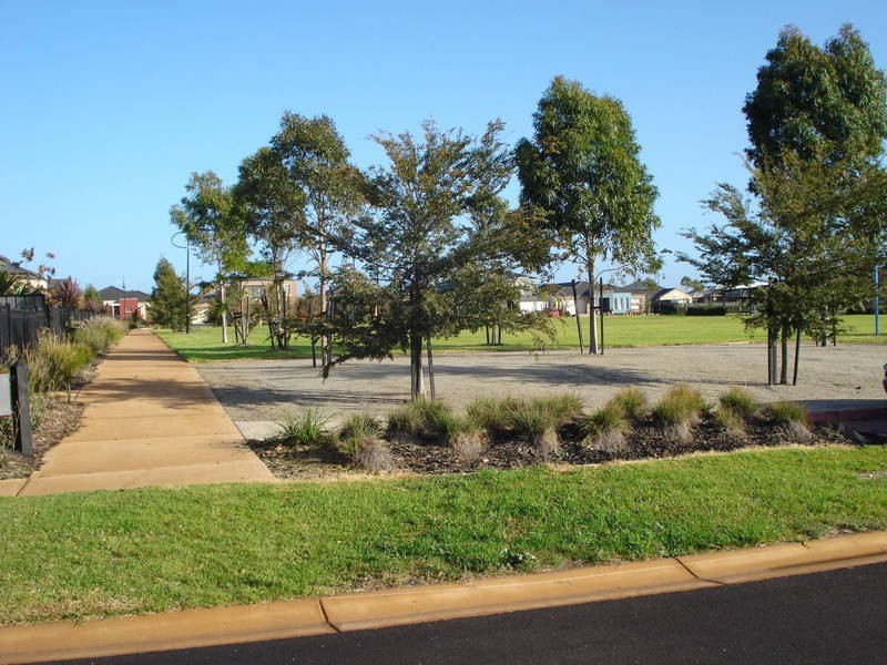 13 Penton Way, Point Cook VIC 3030