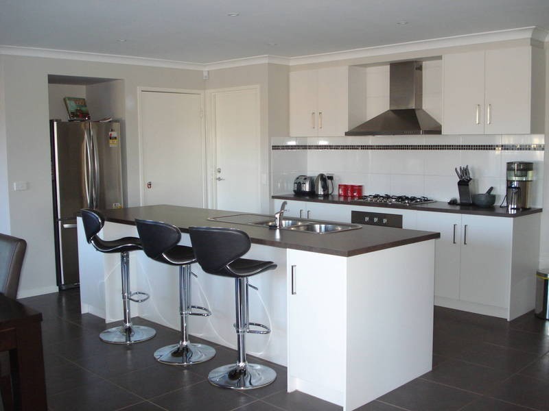 44 Wilkins Crescent, Burnside Heights VIC 3023