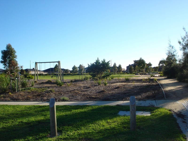 44 Wilkins Crescent, Burnside Heights VIC 3023