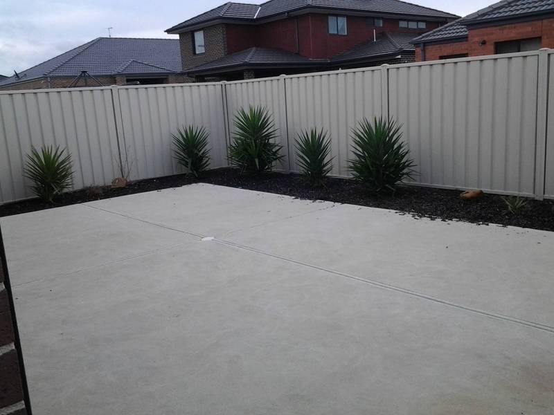 6 Derwent Close, Caroline Springs VIC 3023