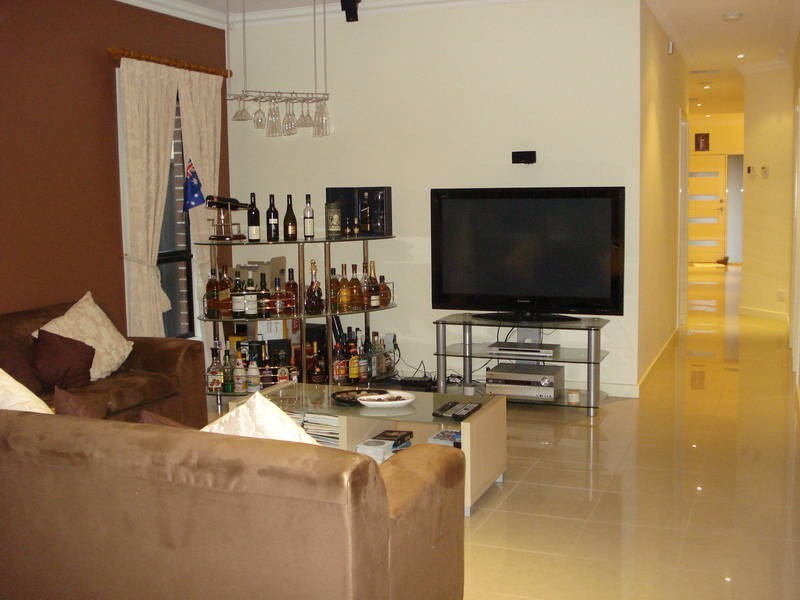 25 Streeton Avenue, Caroline Springs VIC 3023