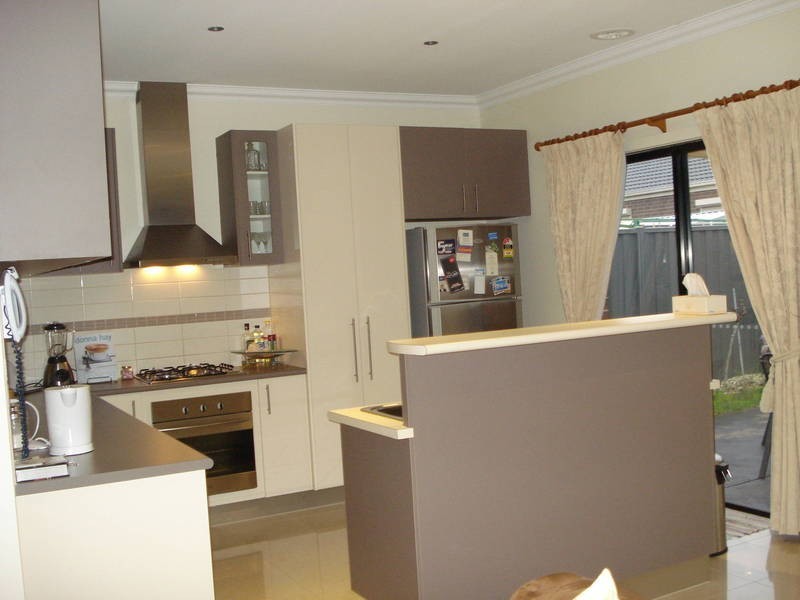 25 Streeton Avenue, Caroline Springs VIC 3023