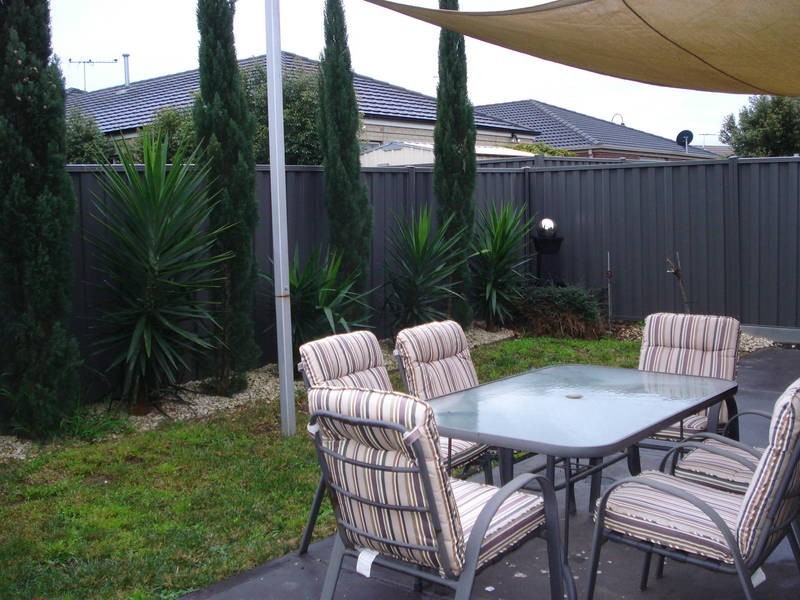 25 Streeton Avenue, Caroline Springs VIC 3023