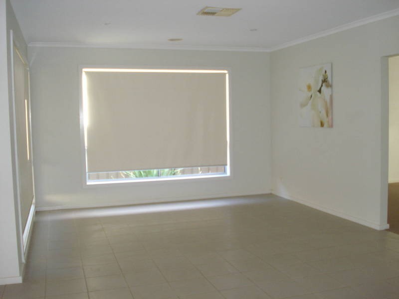 13 Penton Way, Point Cook VIC 3030