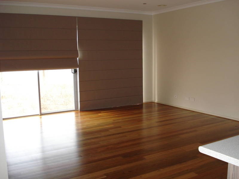 7 Lawson Place, Burnside Heights VIC 3023