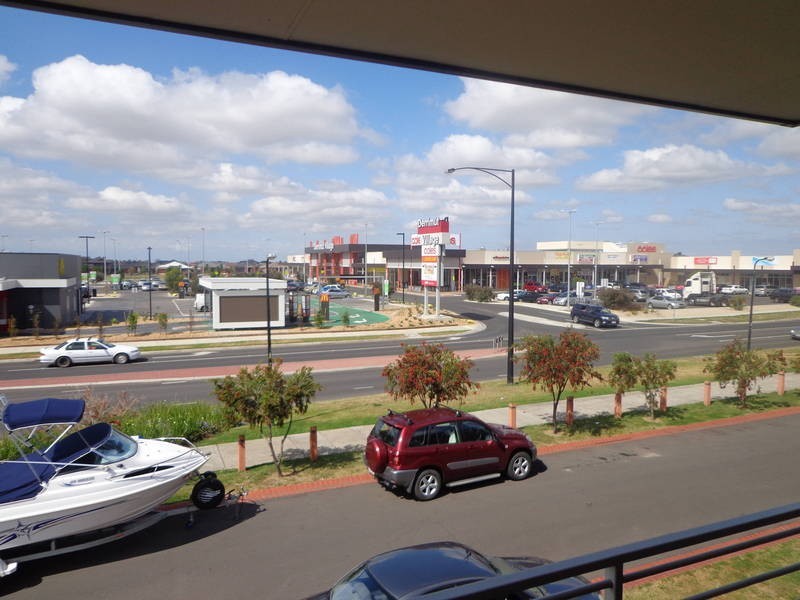 18 Buckhaven Street, Deer Park VIC 3023