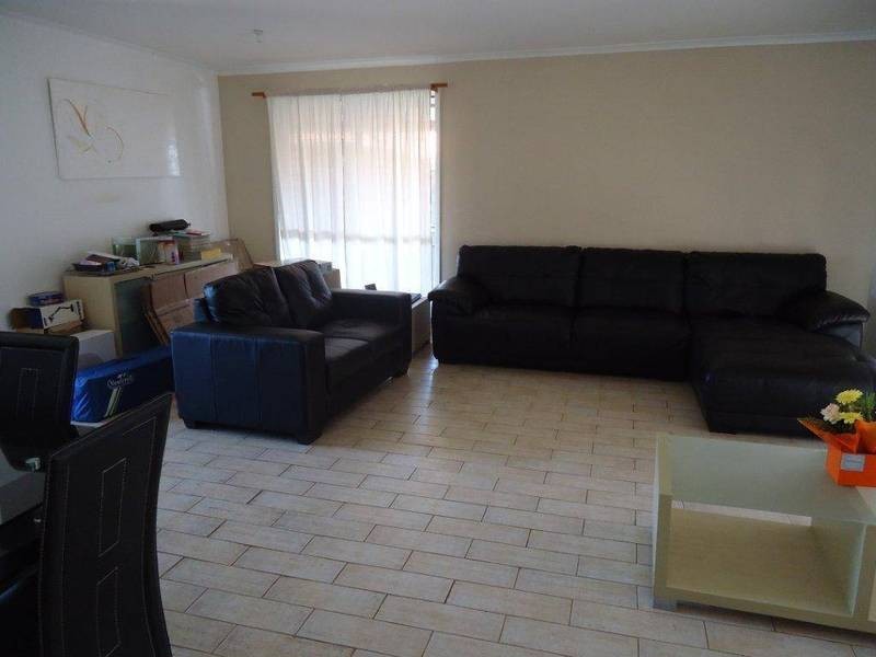 48 Aldergate Crescent, Kings Park VIC 3021