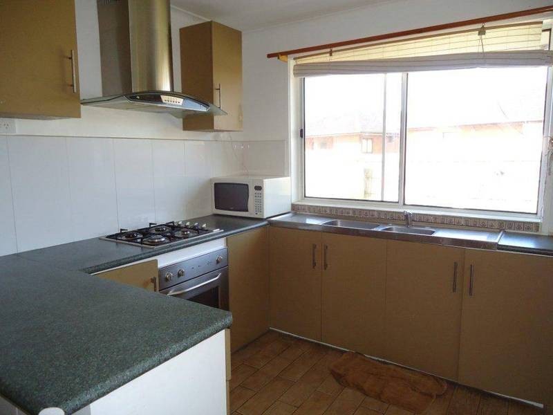 48 Aldergate Crescent, Kings Park VIC 3021