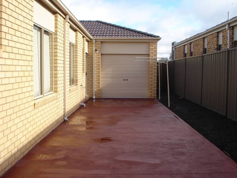 23 Cassan Way, Caroline Springs VIC 3023