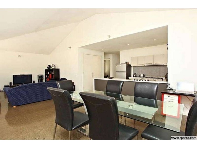 13 Tumbalong Street, Caroline Springs VIC 3023