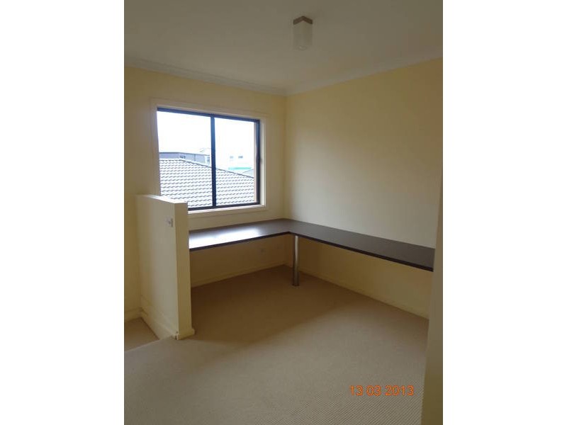 12 Westerfolds Terrace, Caroline Springs VIC 3023