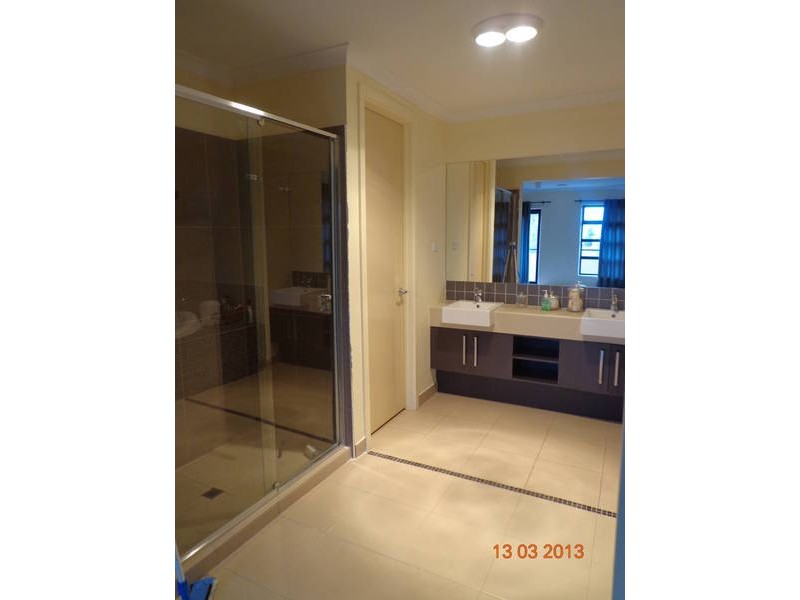 12 Westerfolds Terrace, Caroline Springs VIC 3023