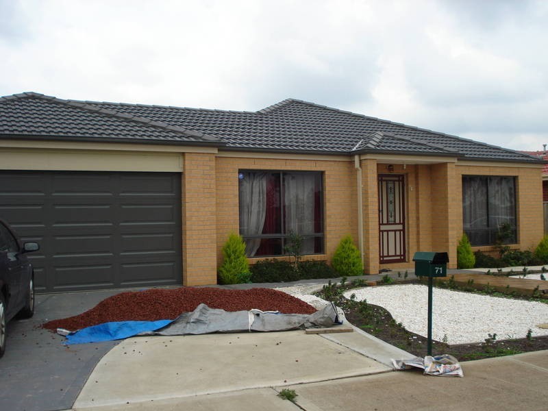 71 Arbour Blvd, Burnside Heights VIC 3023