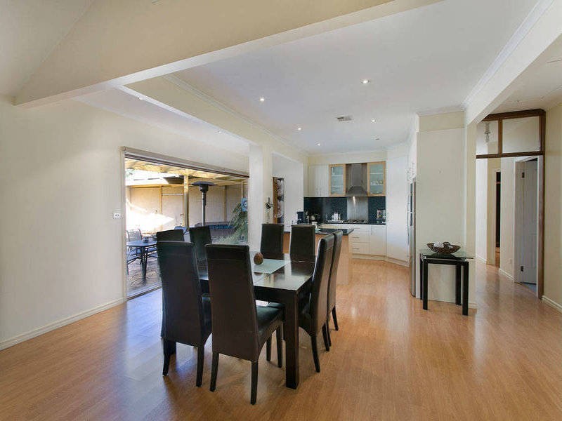 37 Kingsley Place, Delahey VIC 3037