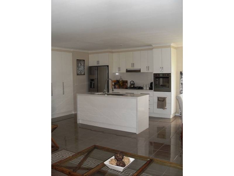 34 Fydler Avenue, Burnside VIC 3023