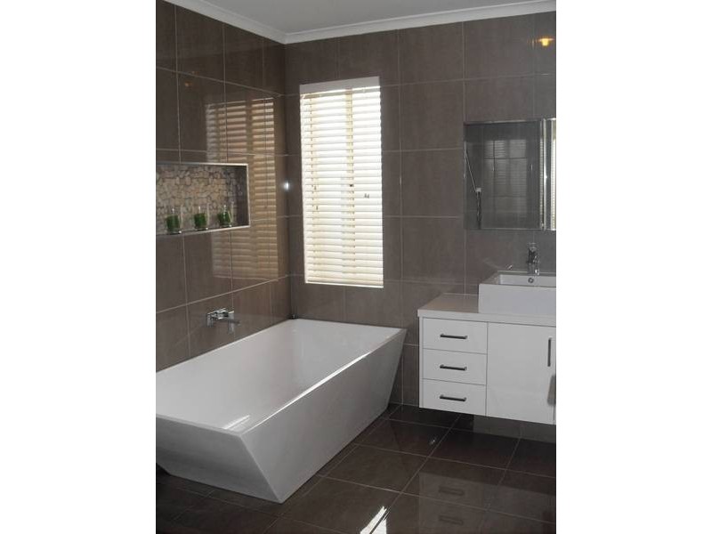 34 Fydler Avenue, Burnside VIC 3023