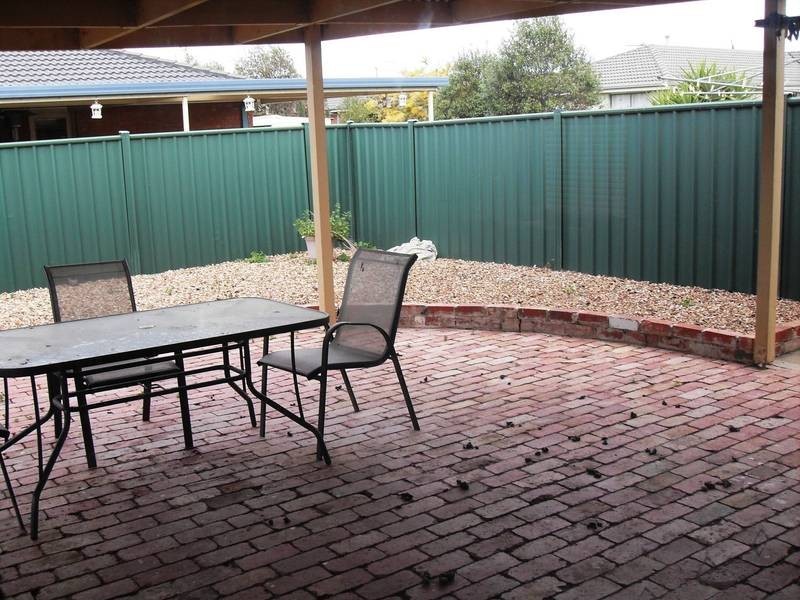 34 Fydler Avenue, Burnside VIC 3023