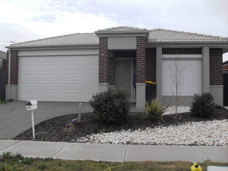 96 Pioneer Drive, Deer Park VIC 3023
