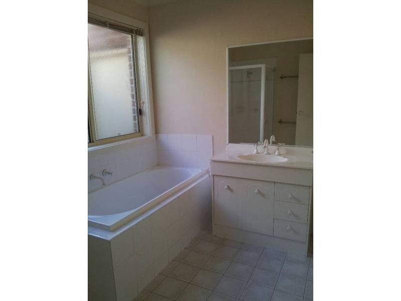 20 Wyperfeld Circuit, Caroline Springs VIC 3023