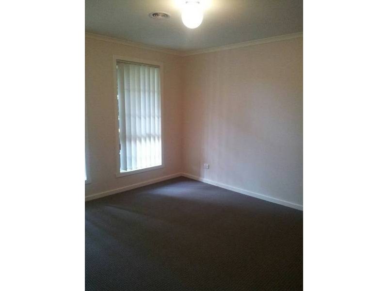 20 Wyperfeld Circuit, Caroline Springs VIC 3023