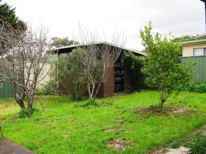 29 Atheldene Drive, St Albans VIC 3021