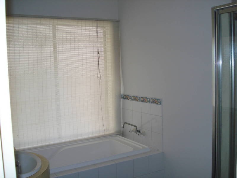 13 French Cresent, Caroline Springs VIC 3023