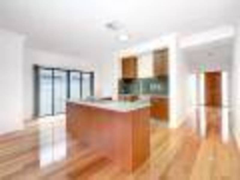 43 Daly Cct, Caroline Springs VIC 3023