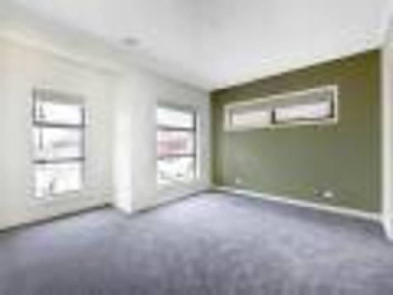 43 Daly Cct, Caroline Springs VIC 3023