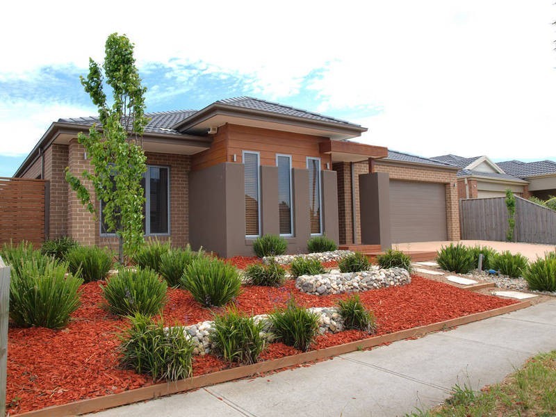 29 Dalmuir Boulevard, Deer Park VIC 3023