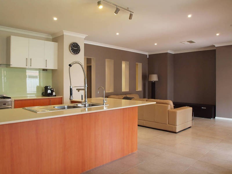 29 Dalmuir Boulevard, Deer Park VIC 3023