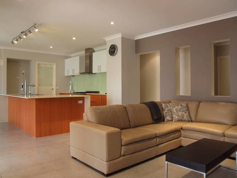 29 Dalmuir Boulevard, Deer Park VIC 3023