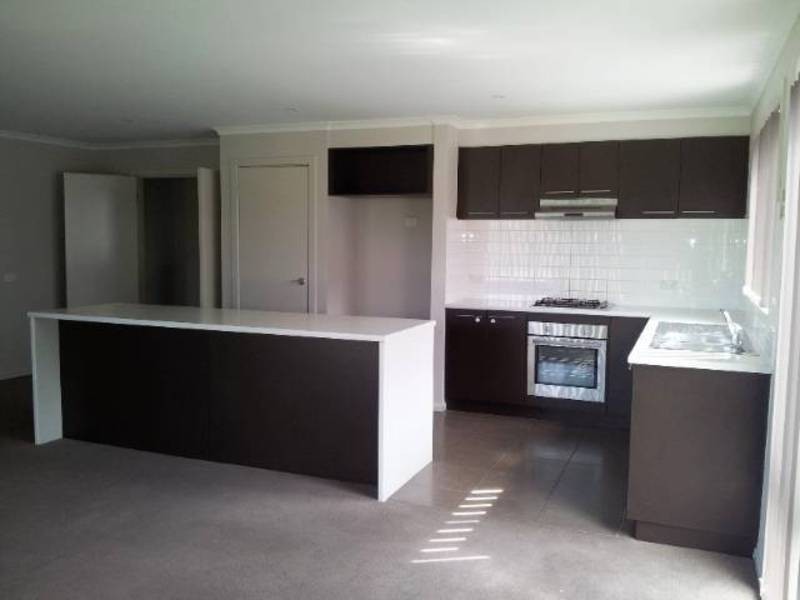 15  Stapehill Court, Deer Park VIC 3023