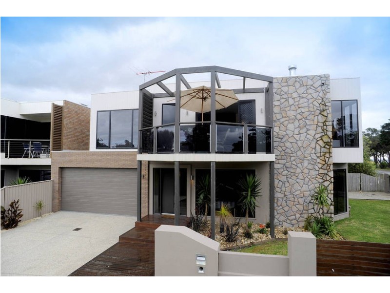 1/324 The Esplanade, Indented Head VIC 3223