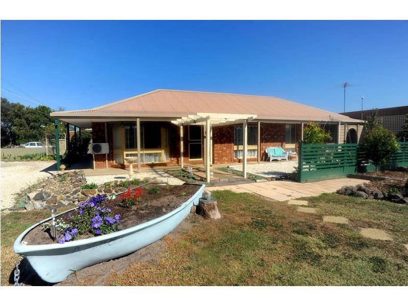 20 Lakeview Crescent, St Leonards VIC 3223