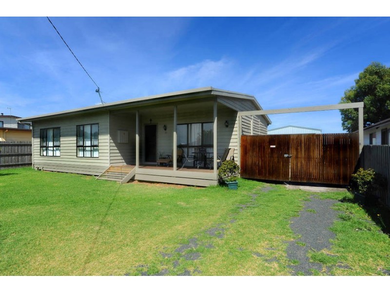 30 Brett Drive, Indented Head VIC 3223