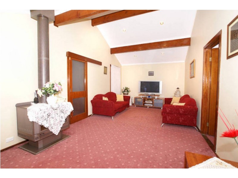 4 EXPO COURT, Meadow Heights VIC 3048