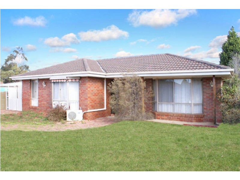 4 MOLLAND COURT, Craigieburn VIC 3064