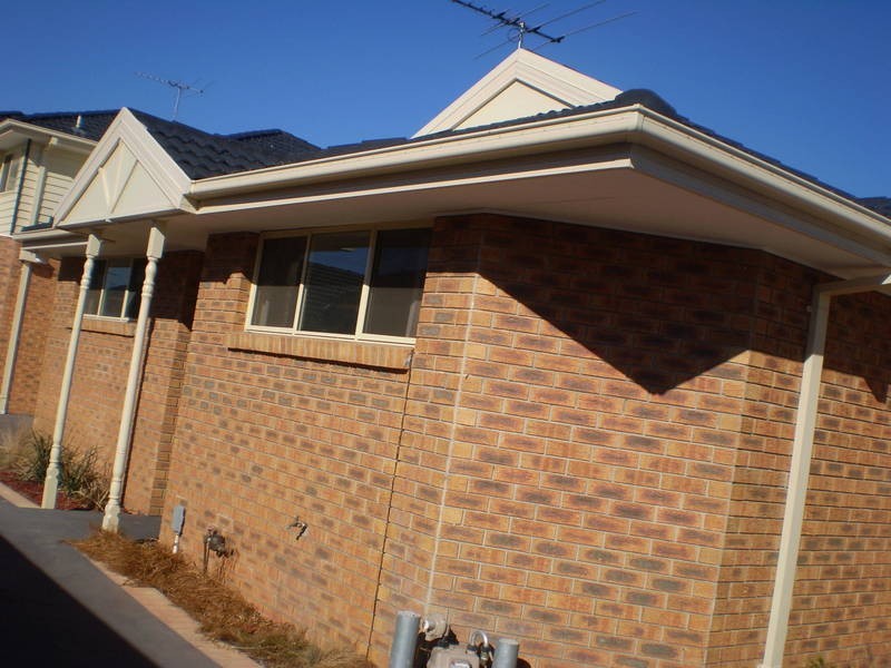 2/60 PARDY STREET, Pascoe Vale VIC 3044