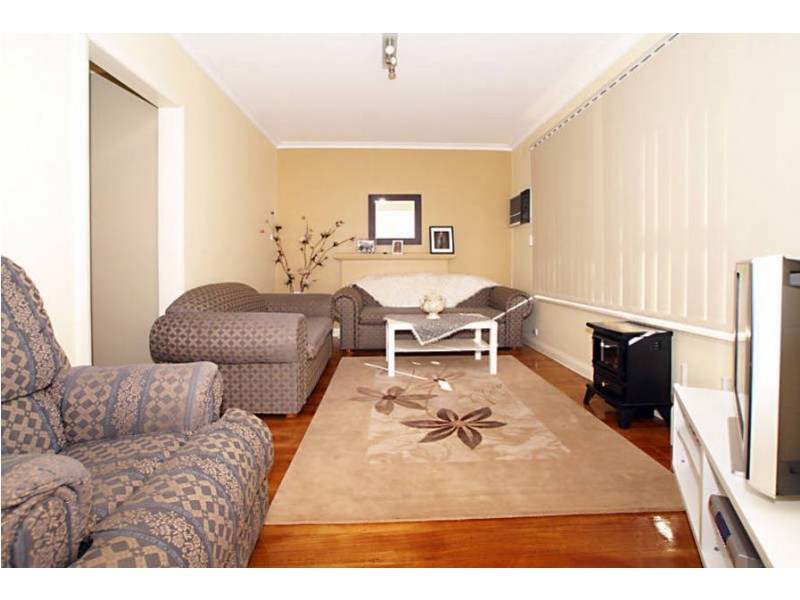 2B MILLER STREET, Coburg VIC 3058