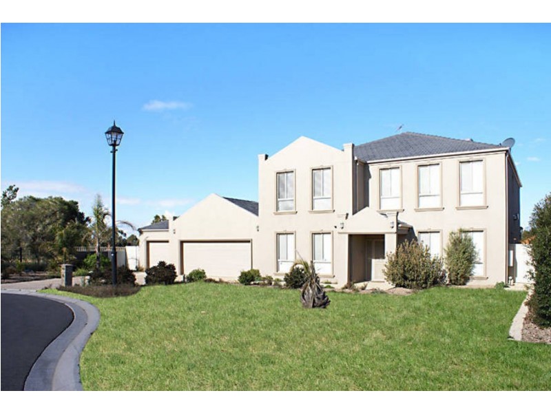 10 DEAUVILLE GREEN, Craigieburn VIC 3064