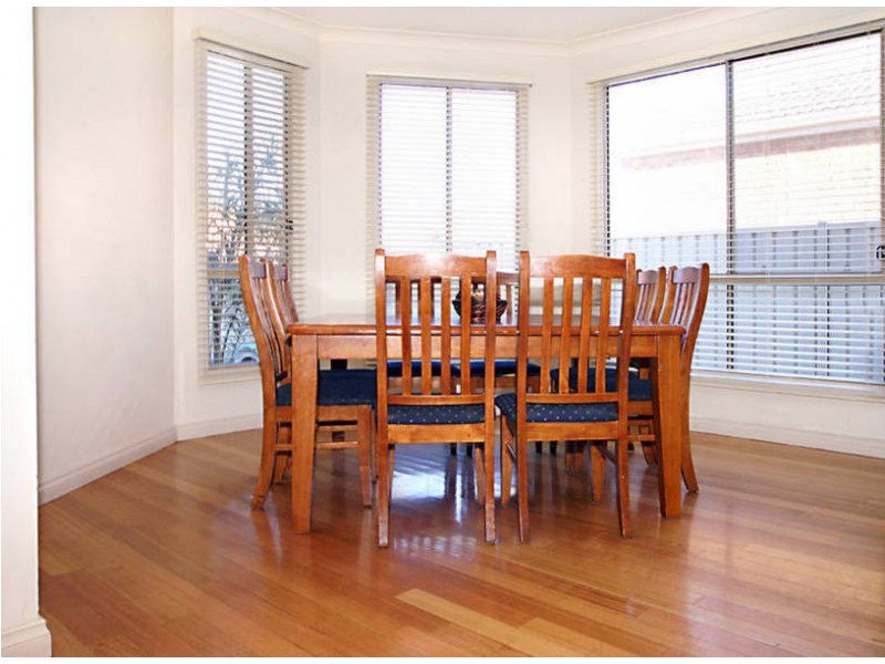 10 DEAUVILLE GREEN, Craigieburn VIC 3064