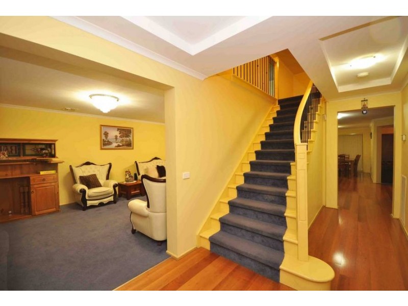 20 Almands Avenue, Roxburgh Park VIC 3064