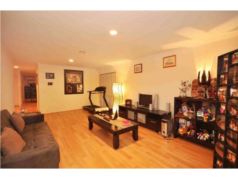 13 Jasmin Court, Meadow Heights VIC 3048