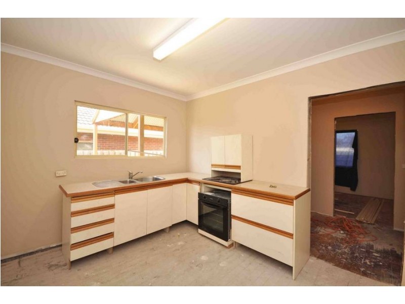 1&2/10 Ernest Street, Broadmeadows VIC 3047