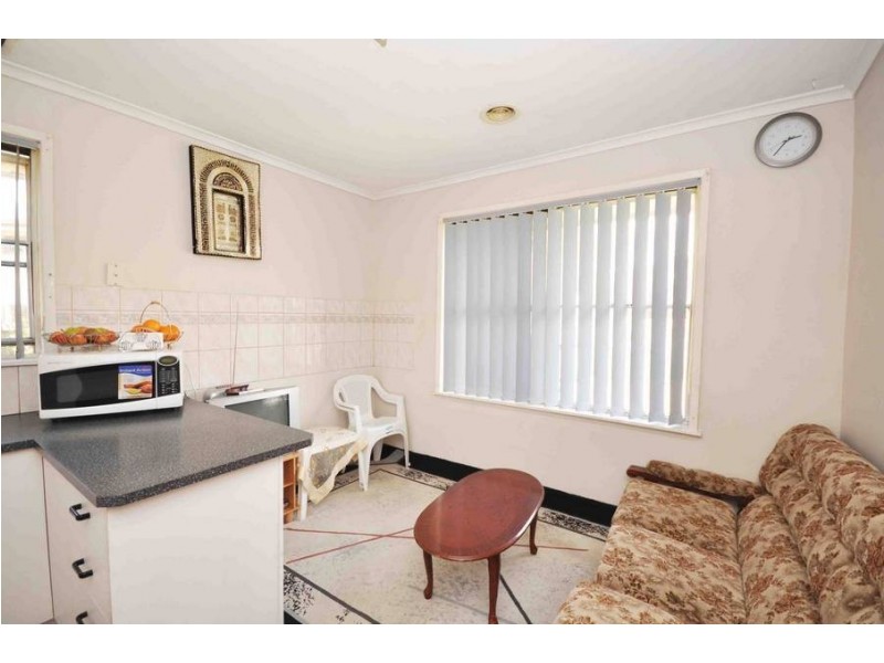 8 Rye Street, Dallas VIC 3047