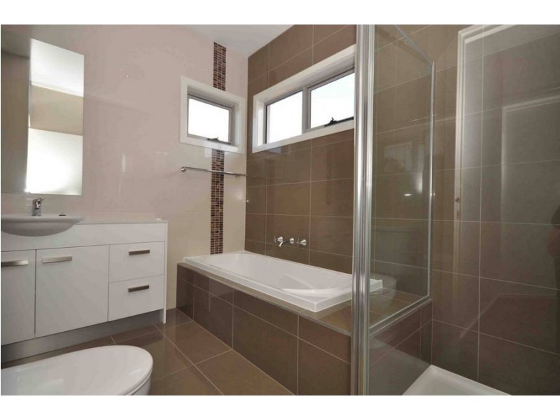 1/53 Cosmos Street, Glenroy VIC 3046