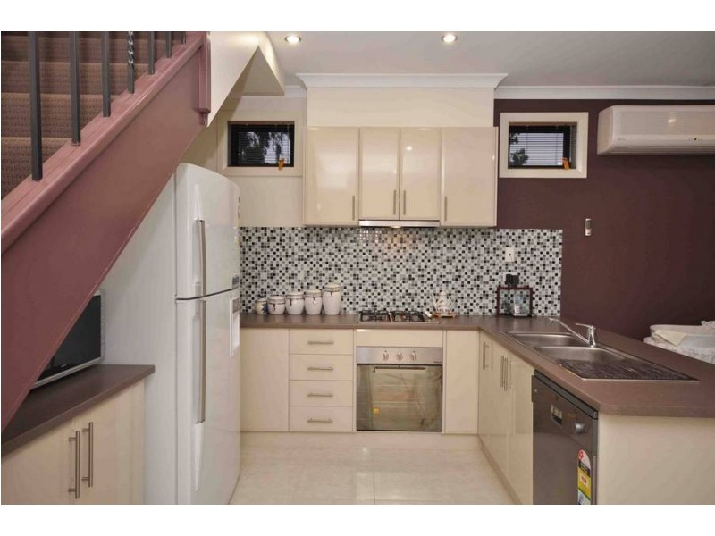 2/12 Blair Street, Broadmeadows VIC 3047